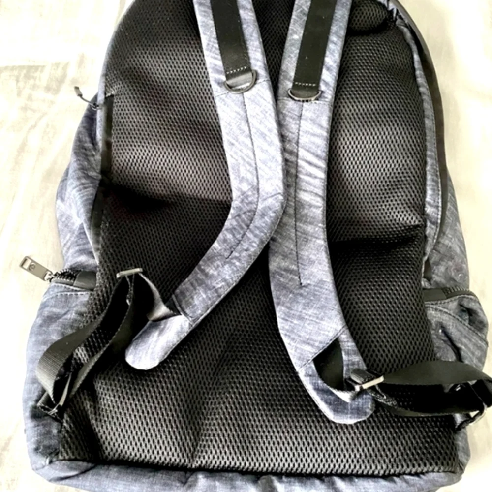 lululemon athletica Black Backpack - 24L